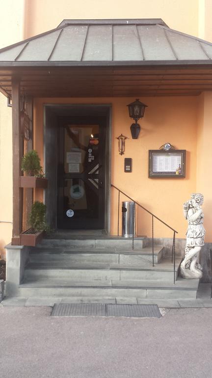 Hotel Restaurant Platamon Feuchtwangen Eksteriør billede