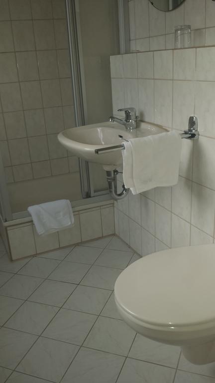 Hotel Restaurant Platamon Feuchtwangen Værelse billede